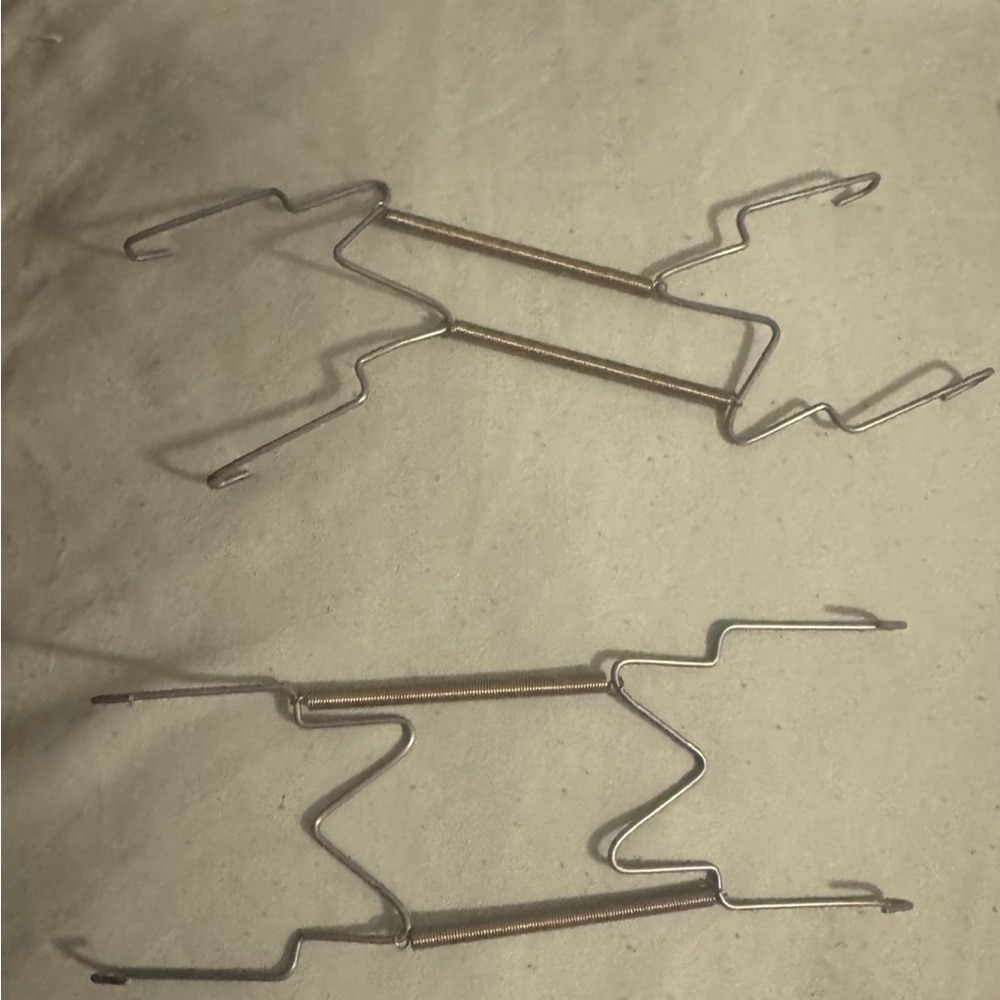 2 gold Wall Decor plate hangers